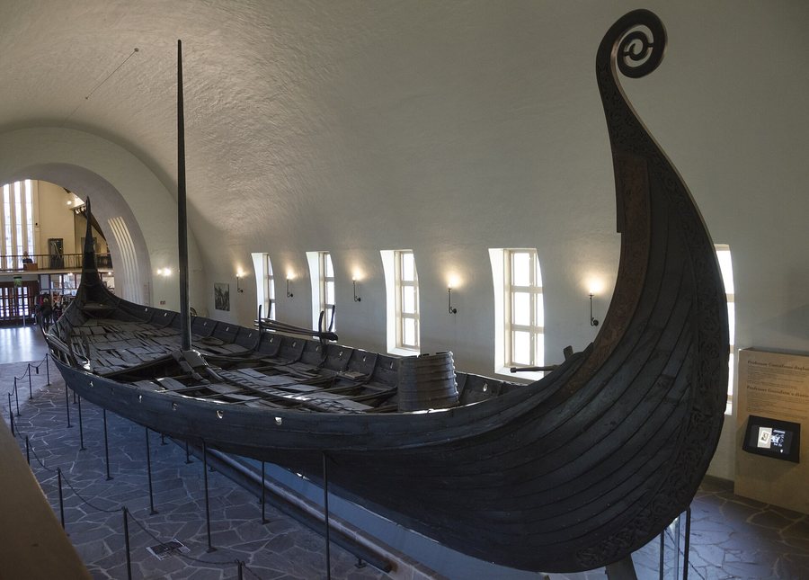 The Oseberg ship — original