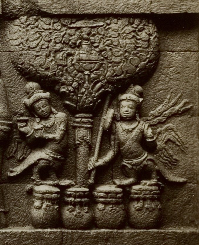 Kinnaras playing music (Borobudur) — original