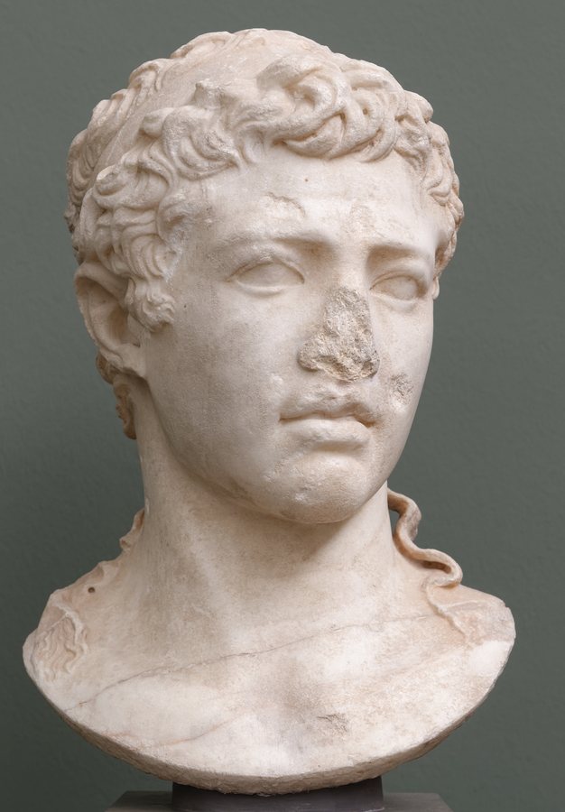 Marble portrait of Juba II — original
